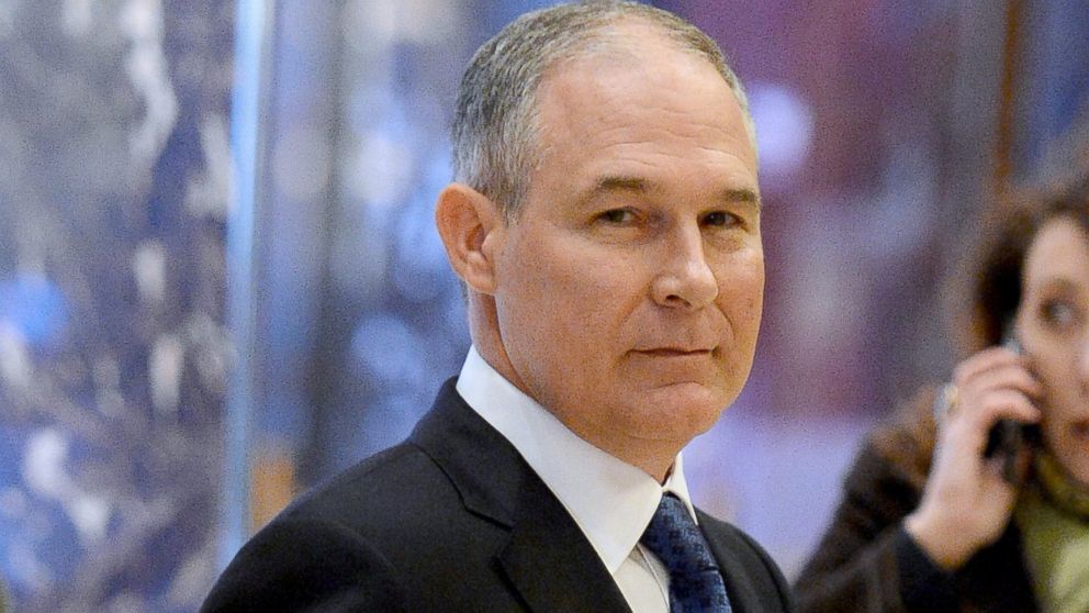 PHOTO: Scott Pruitt, Attorney General of Oklahoma, arrives in the lobby of the Trump Tower in New York City, Nov. 28, 2016.
