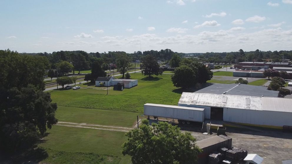 PHOTO: Robeson County, N.C., is one of the poorest and most diverse counties in the state. Nearly half of families do not have broadband internet access at home.