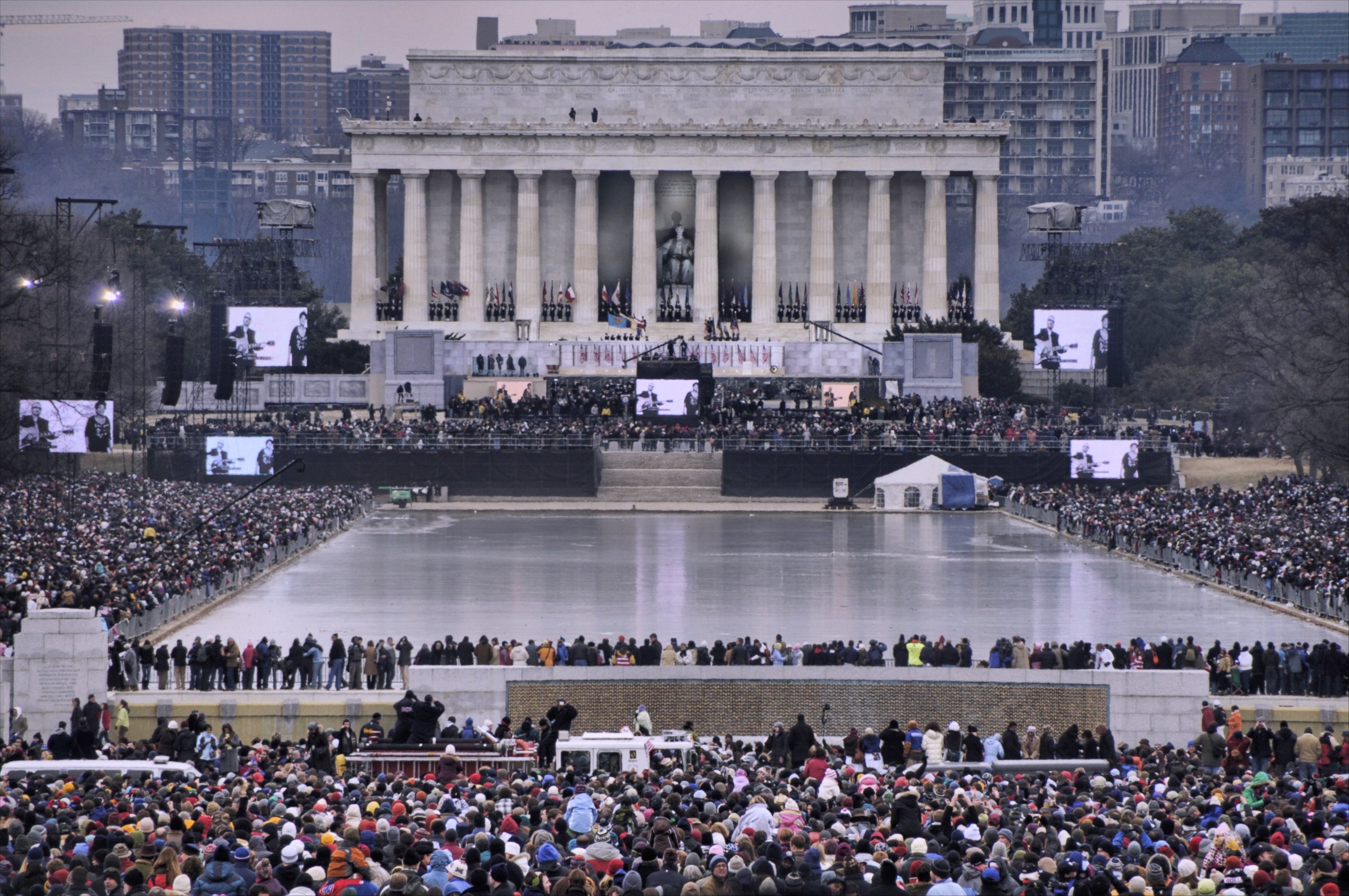 PHOTO: View from the World War II Memorial to the the Lincoln Memorial during the 2009 Barack Obama Inauguration Concert, Jan. 20, 2013, in Washington.
