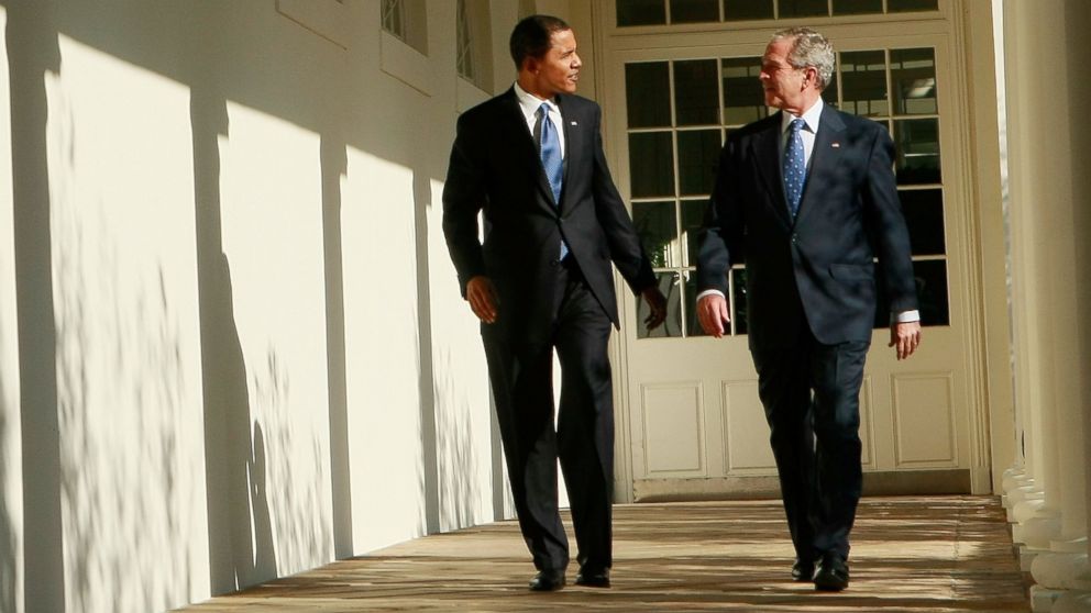 PHOTO: President George W. Bush walks on the colonnade with President-elect Barack Obama at the White House Nov. 10, 2008.