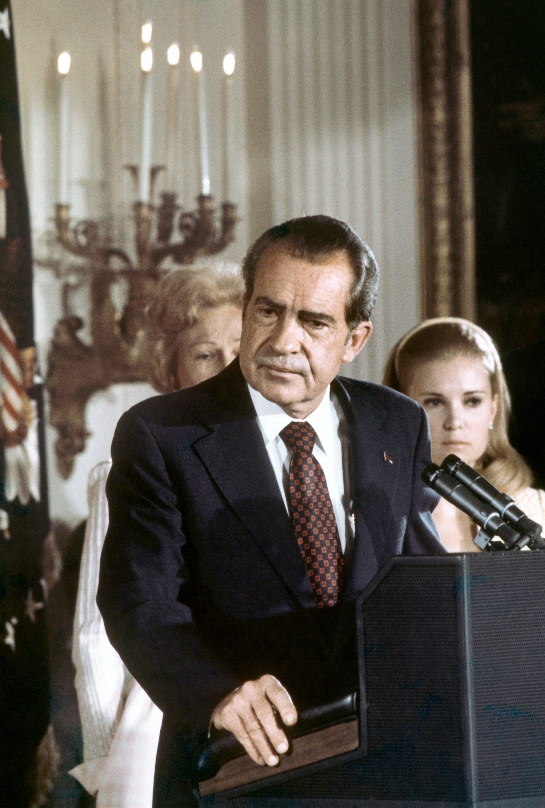 PHOTO: President Richard Nixon gives his farewell speech at the White House. 