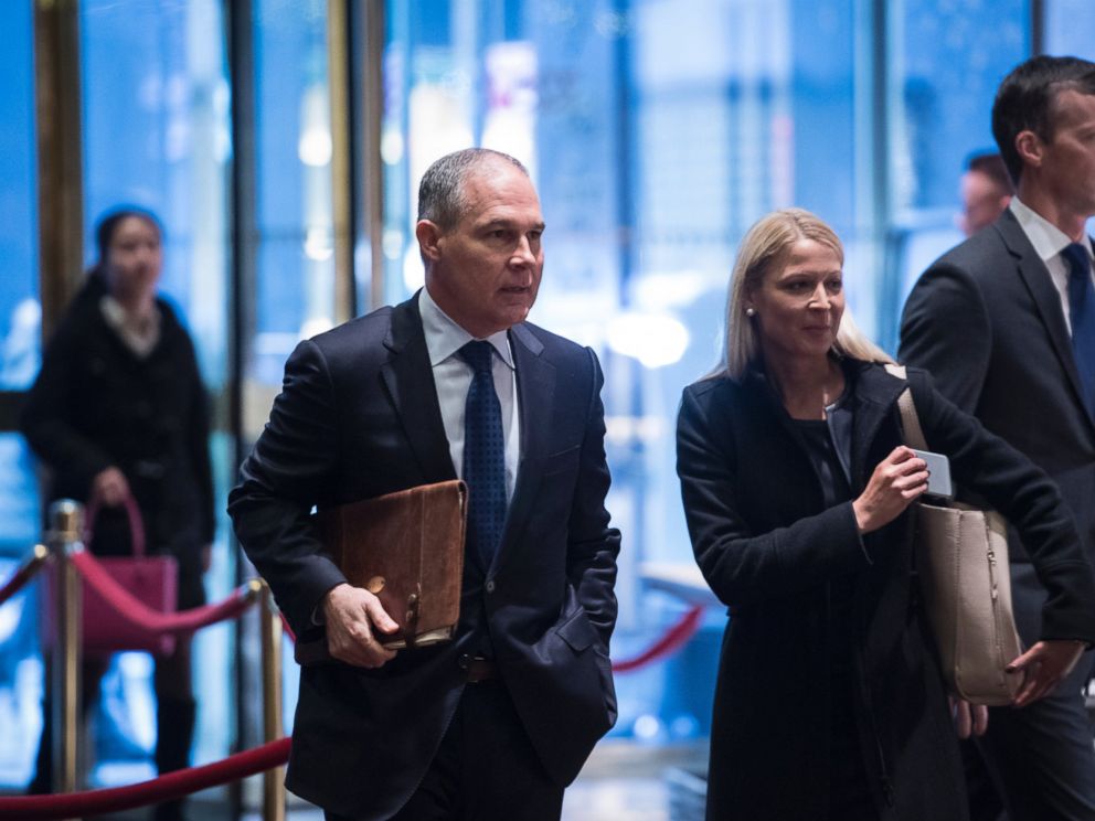 PHOTO: Oklahoma Attorney General Scott Pruitt arrives at Trump Tower in New York, Dec. 7, 2016.