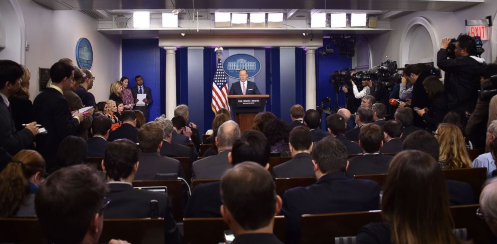 PHOTO: White House Press Secretary Sean Spicer holds the daily press briefing, Jan. 23, 2017, at the White House in Washington.