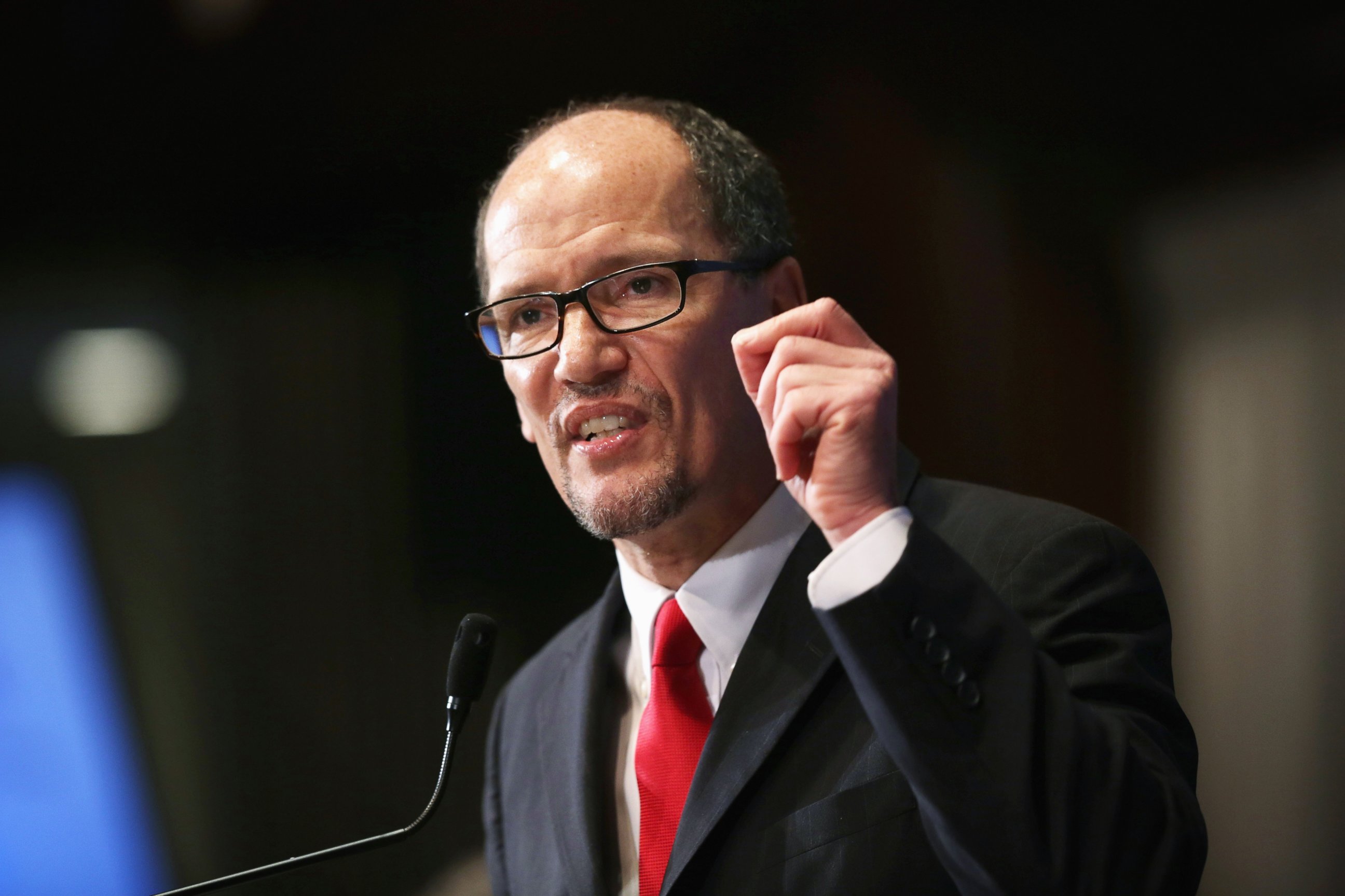 PHOTO: Labor Secretary Thomas Perez speaks during a National Press Club  luncheon, Oct. 20, 2014 in Washington, D.C.