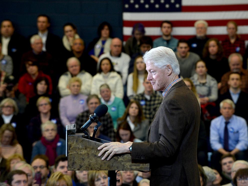 PHOTO: Bill Clinton campaigns for his wife, Democratic president candidate Hillary Clinton, at Nashua Community College, Jan. 4, 2016, in Nashua, New Hampshire.