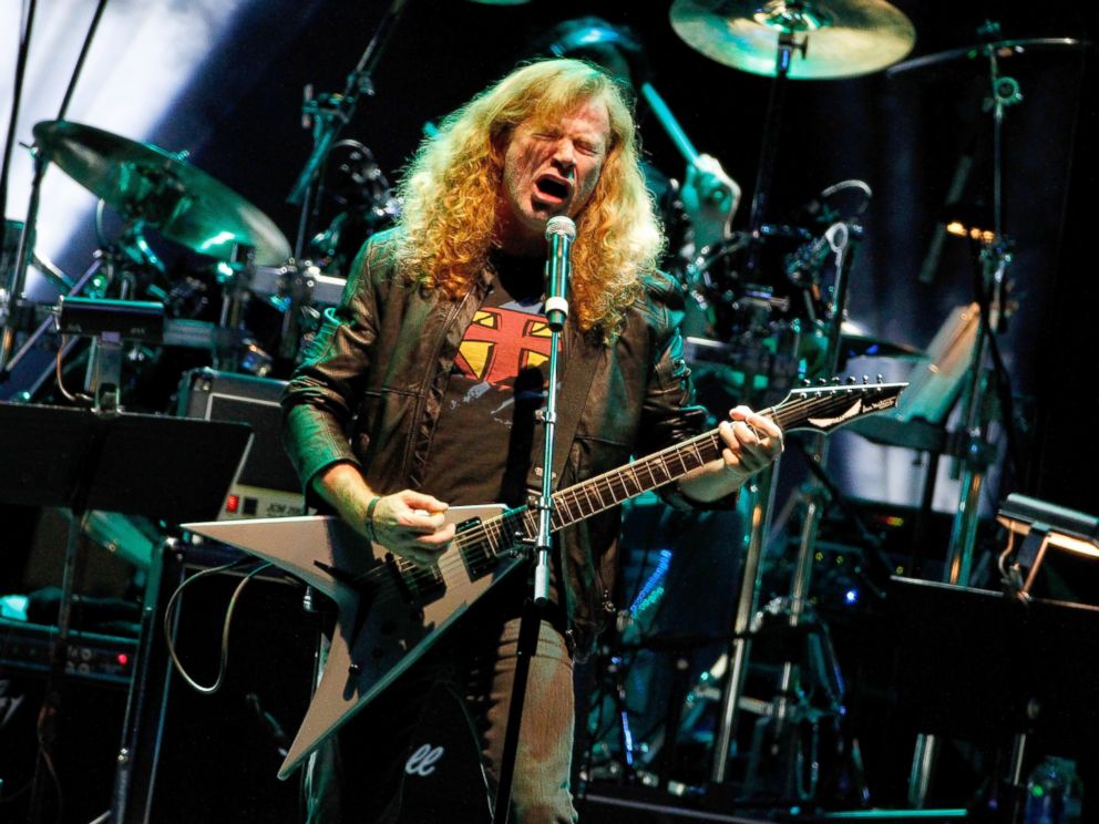 PHOTO: Megadeth's Dave Mustaine performs during Playin' Possum! The Final No Show Tribute To George Jones - Show at Bridgestone Arena, Nov. 22, 2013, in Nashville.