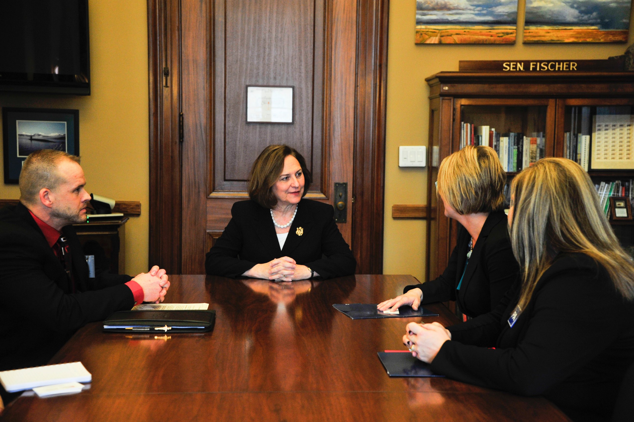 PHOTO: Physician assistants meet with Sen. Deb Fischer in Washington about the need to reform federal law to allow PAs to prescribe buprenorphine for opioid addiction, as well as the important role PAs play in mental healthcare, Feb. 4, 2016. 