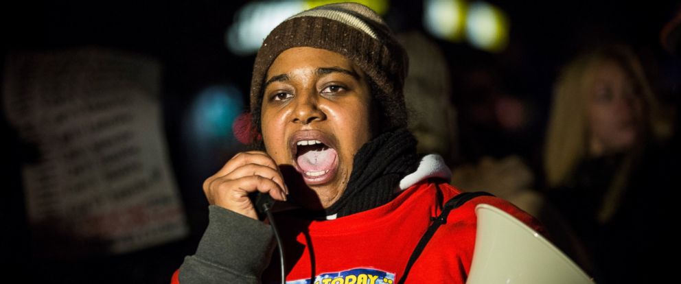 PHOTO: Erica Garner, daughter of Eric Garner, protests the Staten Island, New York grand jurys decision not to indict a police officer involved in the chokehold death of Eric Garner, Dec. 11, 2014, in the Staten Island Neighborhood of New York.