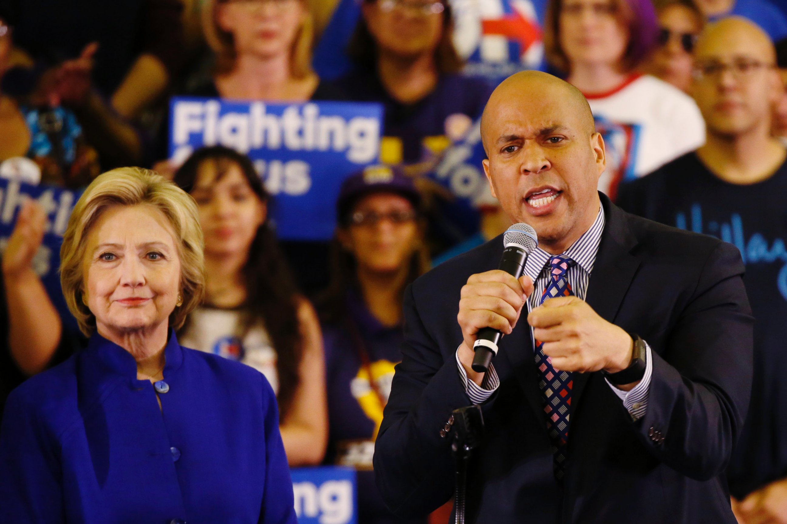PHOTO: Sen. Cory Booker introduces Hillary Clinton at a campaign rally, June 1, 2016, in Newark, New Jersey.