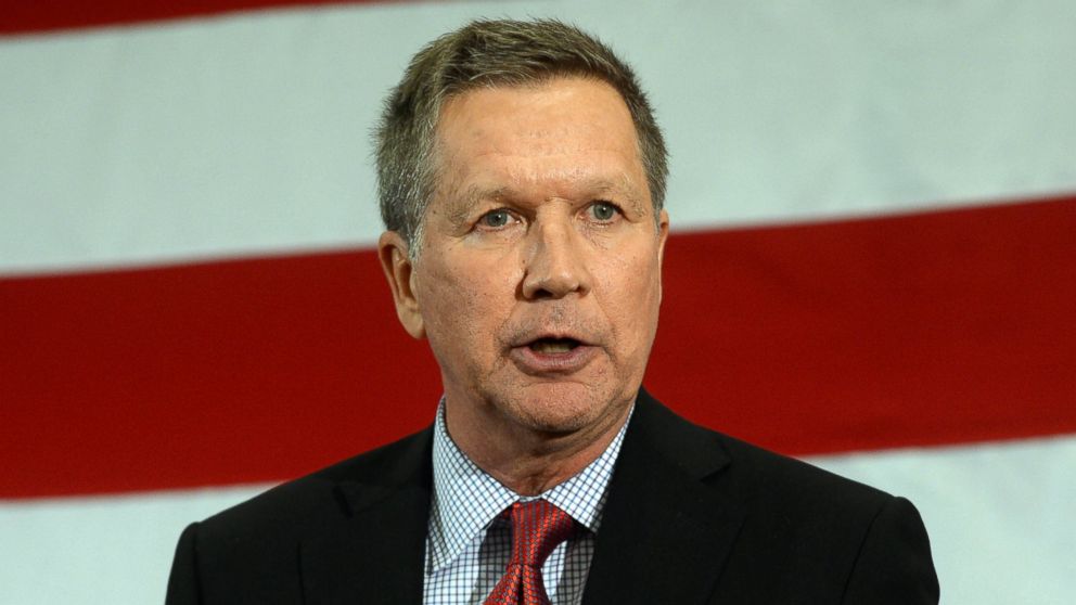 PHOTO: Ohio Gov. John Kasich speaks at the First in the Nation Republican Leadership Summit April 18, 2015 in Nashua, N.H. 