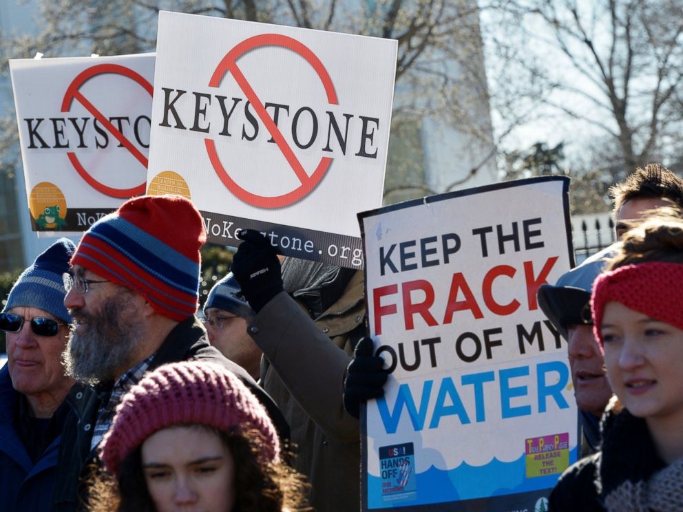 PHOTO: Demonstrators take part in a protest outside of the White House against the building of the proposed Keystone XL oil pipeline, Jan. 10, 2015, in Washington.