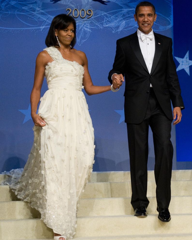 PHOTO: President Barack Obama and First Lady Michelle Obama arrive at the Obama Home States Inaugural Ball at the Washington Convention Center in Washington, Jan. 20, 2009.