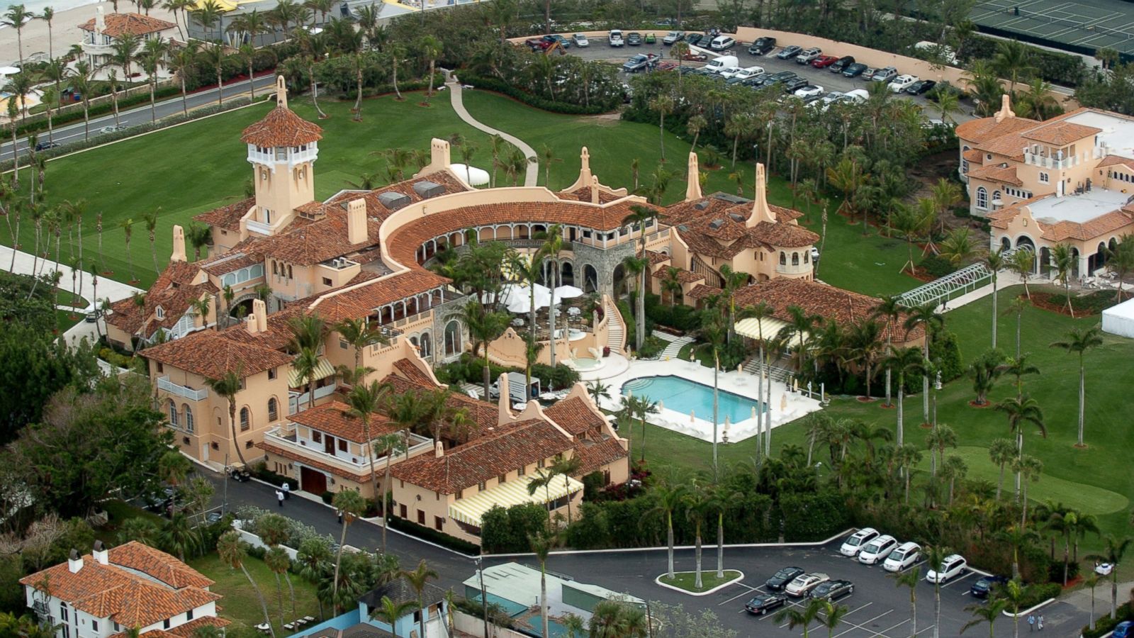 Trump Family Celebrates Thanksgiving At Mar A Lago In Florida Abc News