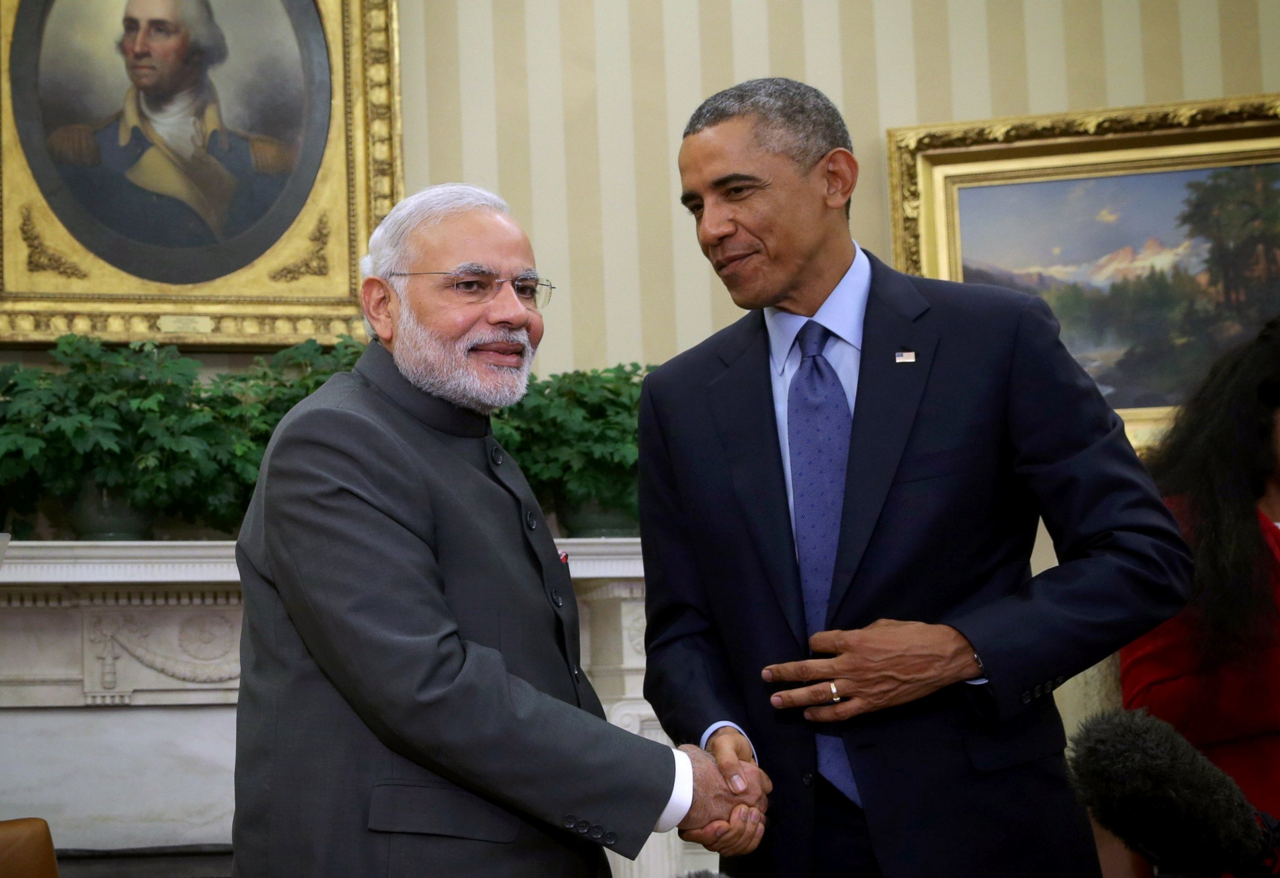 PHOTO: President Barack Obama meets with Indian Prime Minister Narendra Modi in the Oval Office of the White House, Sept. 30, 2014, in Washington.