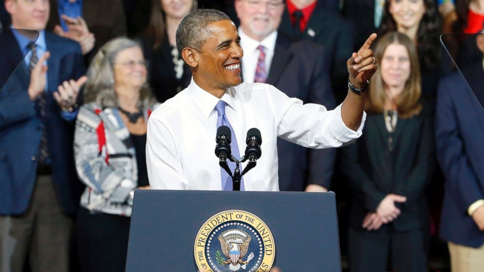 PHOTO: President Barack Obama speaks at Central High School in Phoenix, Jan. 8, 2015.