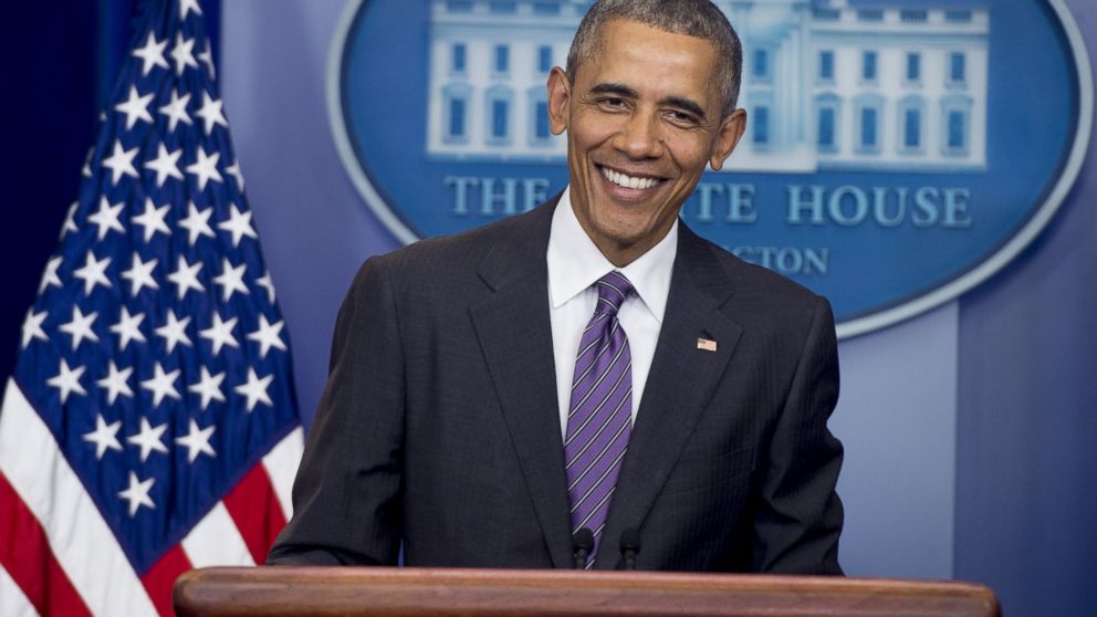 Surprise! President Obama Crashes White House Briefing for College Students