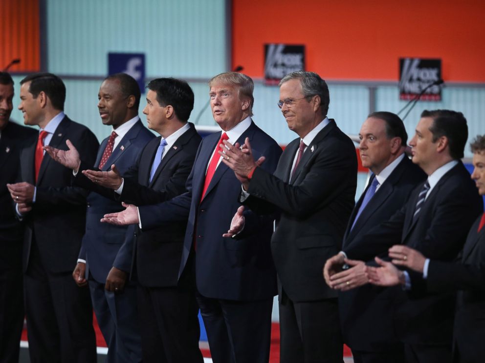 PHOTO: Donald Trump stands next to the all of the Republican presidential candidates during the first republican debate, Aug. 6, 2015, in Cleveland, Ohio.