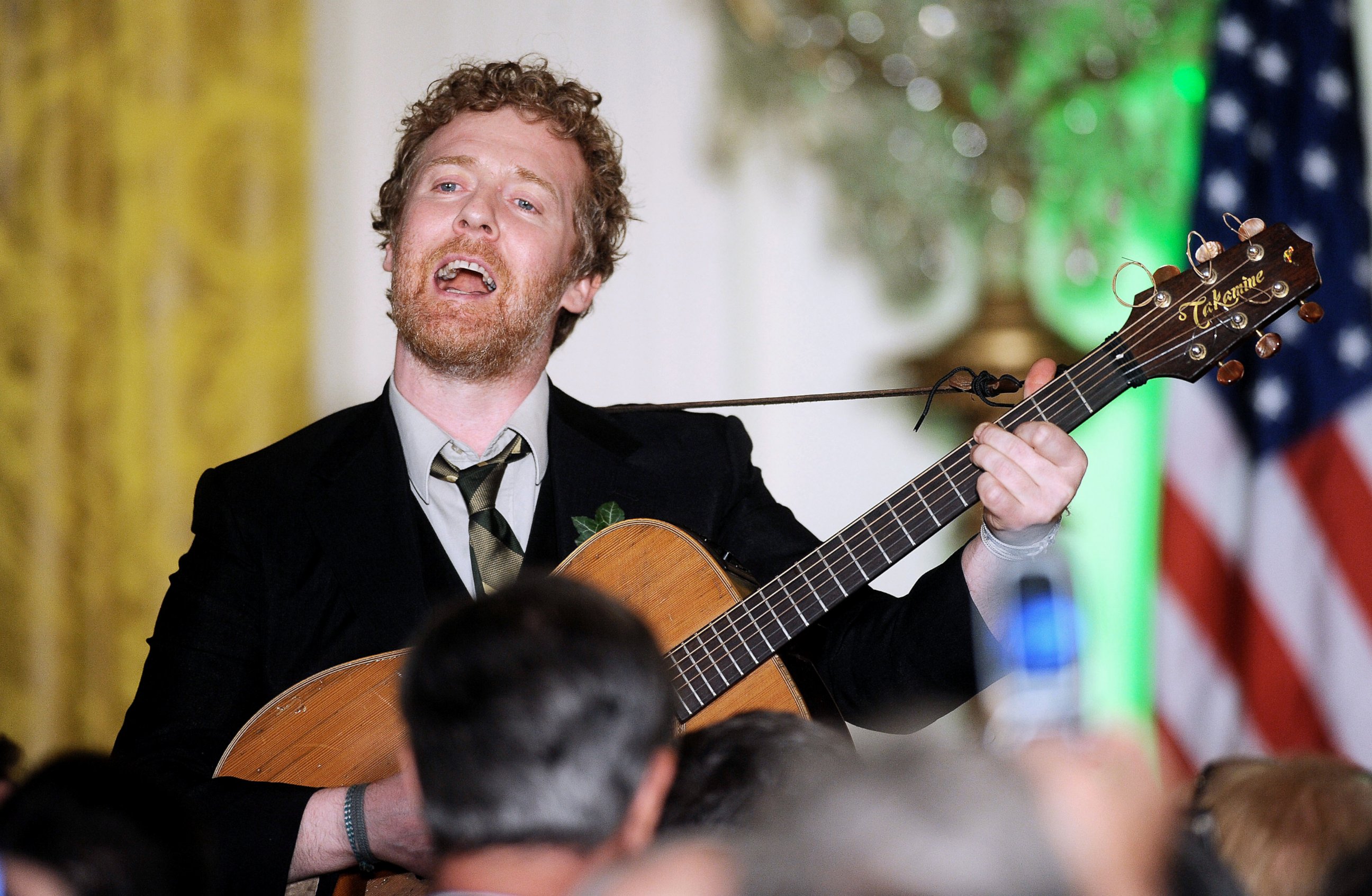 PHOTO: Glen Hansard performs before the president arrived, singing Irish songs during a St. Patrick's Day reception in the East Room of the White House, March 17, 2011, in Washington.