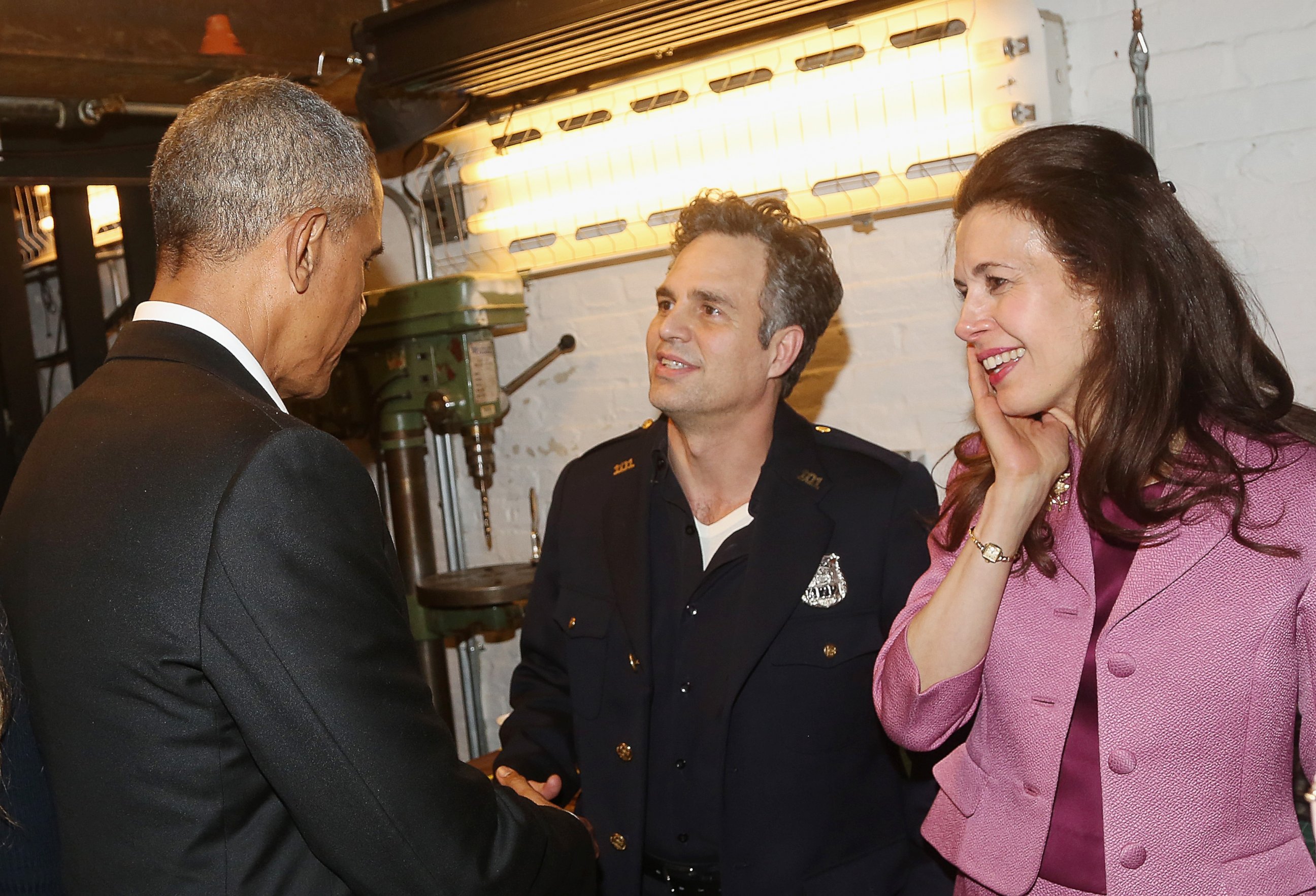 PHOTO: Barack Obama, Mark Ruffalo, and Jessica Hecht chat backstage at The Roundabout Theatre Company's production of "Arthur Miller's The Price" on Broadway at The American Airlines Theatre on February 24, 2017 in New York City.