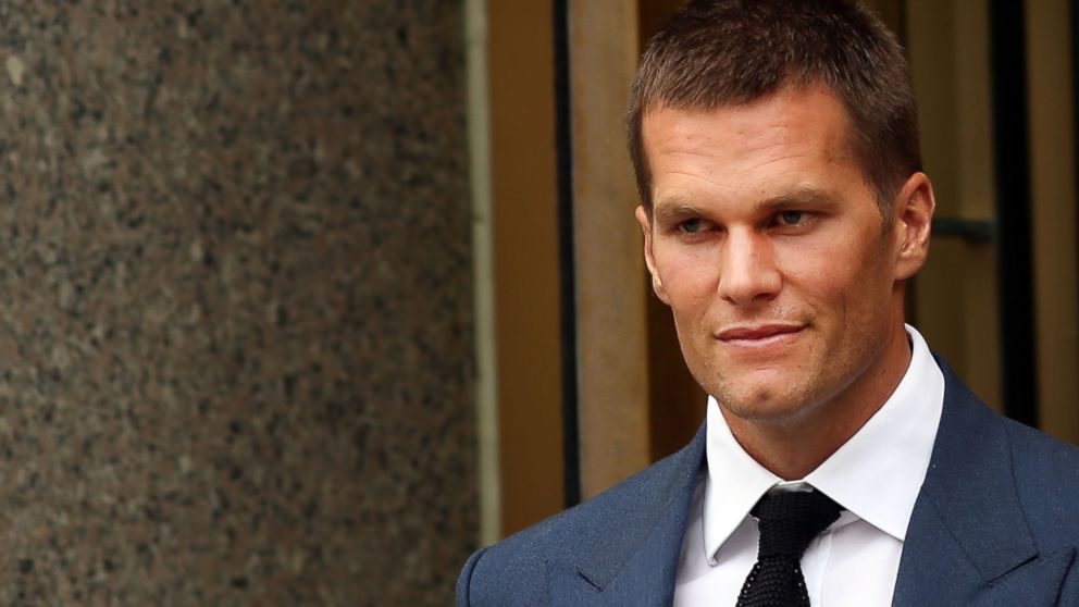 NEW YORK, NY - AUGUST 31:  Quarterback Tom Brady of the New England Patriots leaves federal court after contesting his four game suspension with the NFL on August 31, 2015 in New York City. U.S. District Judge Richard Berman had required NFL commissioner Roger Goodell and Brady to be present in court when the NFL and NFL Players Association reconvened their dispute over Brady's four-game Deflategate suspension. The two sides failed to reach an agreement to their seven-month standoff.  (Photo by Spencer Platt/Getty Images)