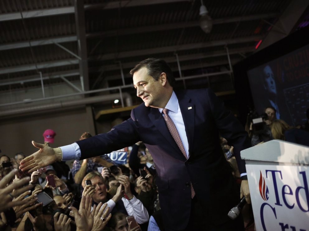 PHOTO:Senator Ted Cruz greets supporters after being declared the winner of the Iowa caucus in Des Moines, Iowa, Feb. 1, 2016.