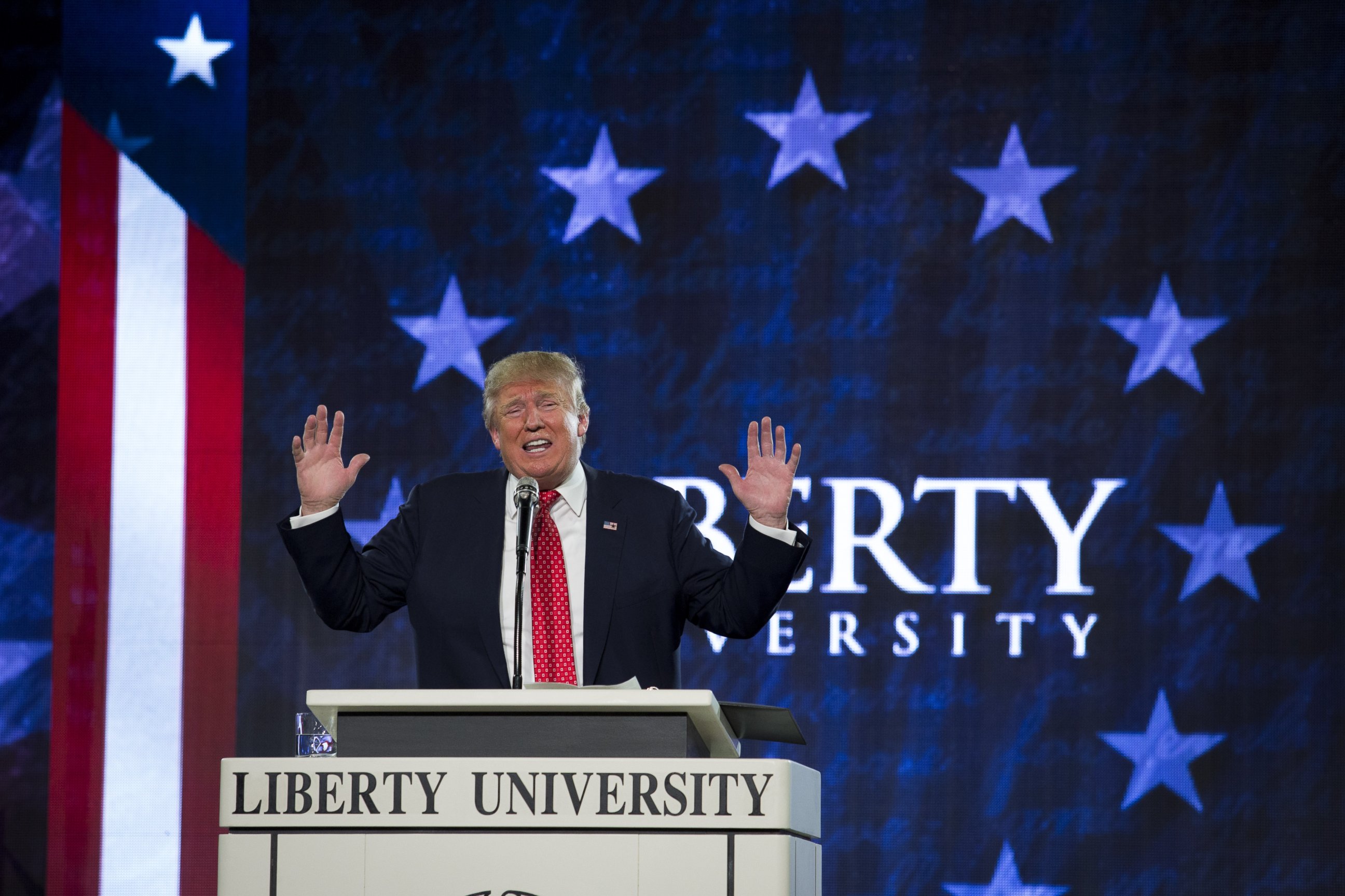 PHOTO: Donald Trump speaks during a Liberty University convocation in Lynchburg, Virginia,  Jan. 18, 2016. 