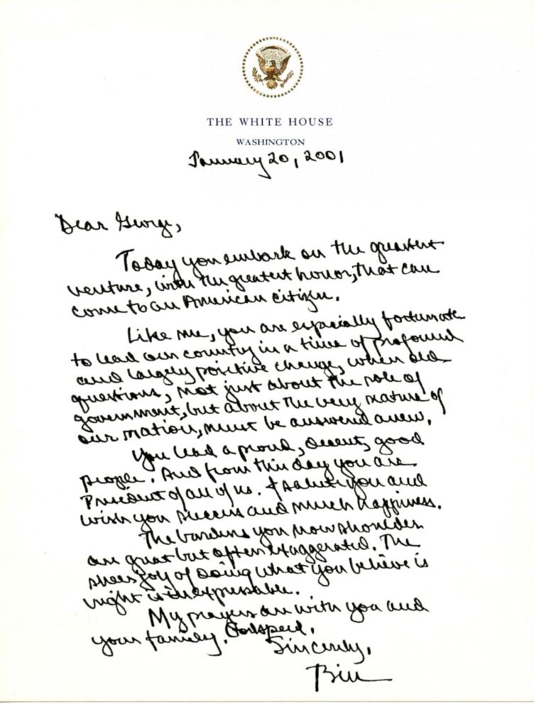 PHOTO: President Bill Clinton's letter to President-elect George W. Bush in 2001. 