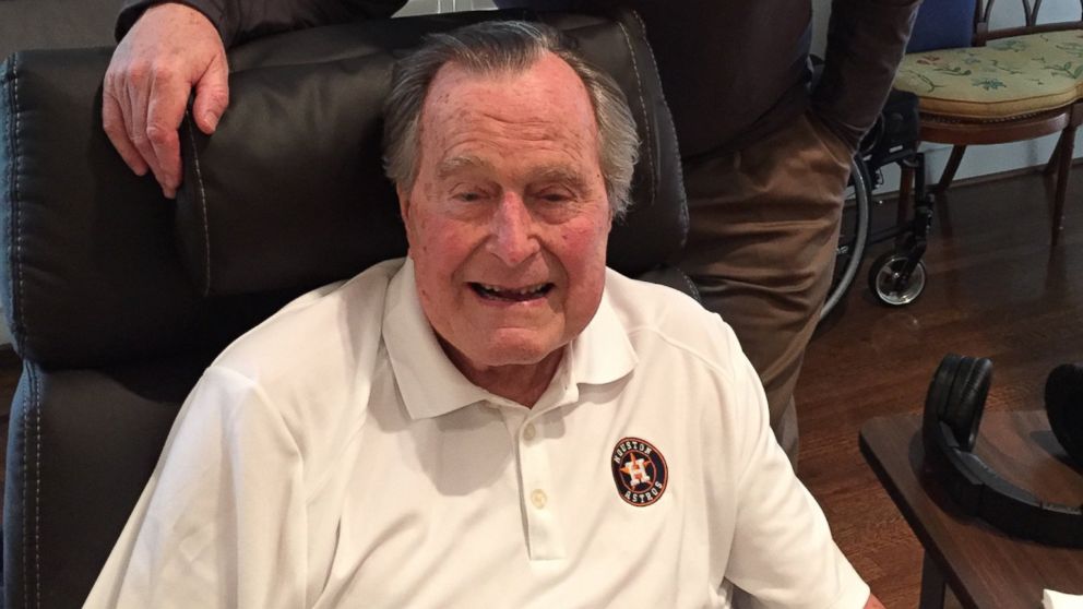 Former president George H.W. Bush with his nephew, Denver Broncos president Joe Ellis, in a photo tweeted by NFL executive Greg Aiello on February 3, 2017.