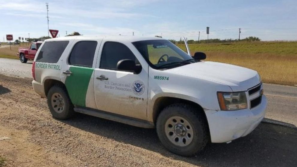 PHOTO: Undocumented immigrants were found crammed inside this cloned Border Patrol vehicle.