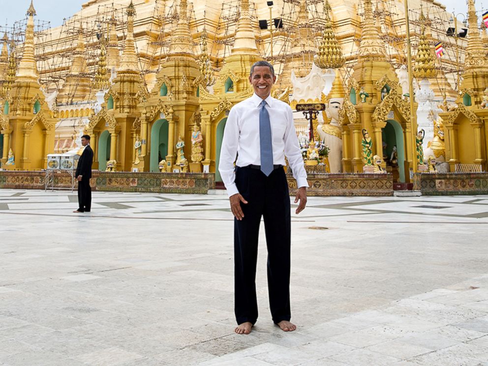 PHOTO: President Barack Obama stands barefoot in front of the 368-foot tall Shwedagon pagoda in Rangoon, Burma, Nov. 19, 2012.