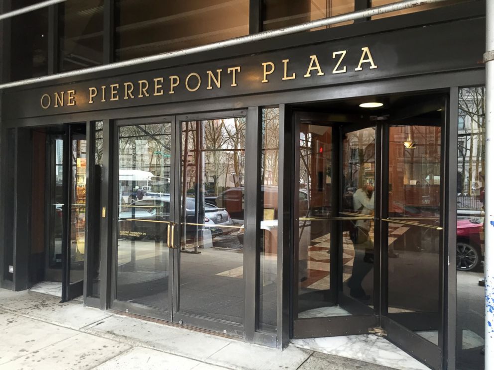 PHOTO: Hillary Clinton's team has officially signed a lease on a campaign headquarters at 1 Pierrepont Plaza in Brooklyn, New York.