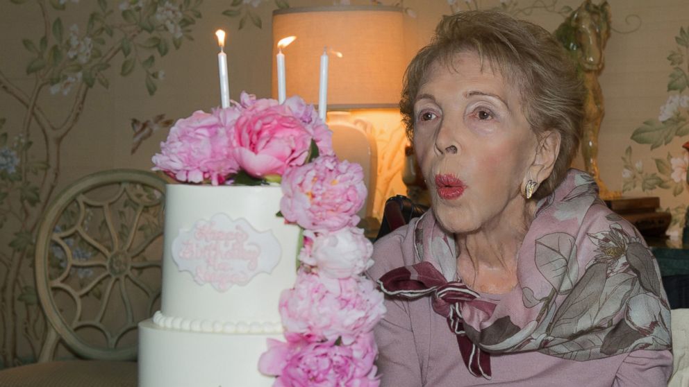 PHOTO: Former first lady Nancy Reagan celebrates her 94th birthday, July 6, 2015.