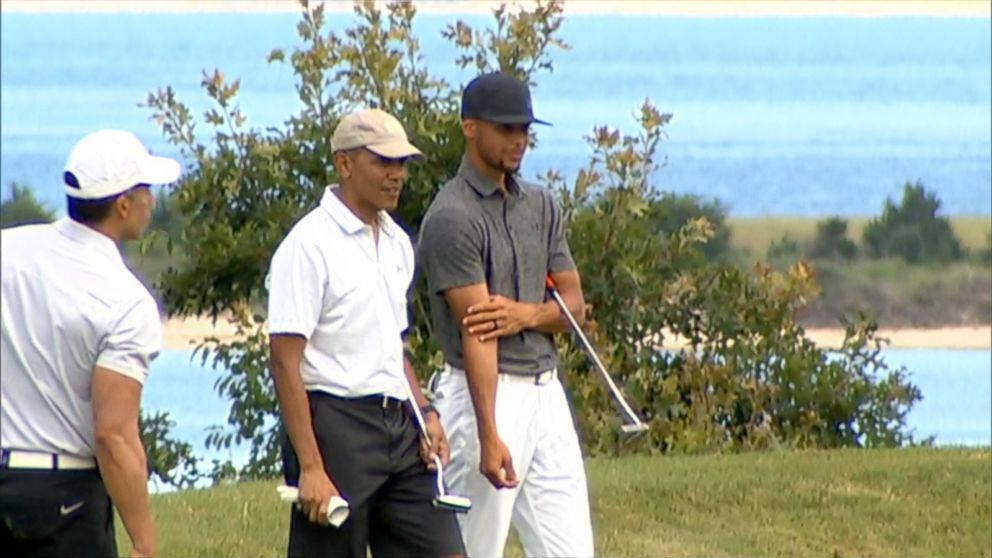 PHOTO: President Obama played golf with Stephen Curry in Martha's Vineyard, Massachusetts, Aug. 8, 2016.