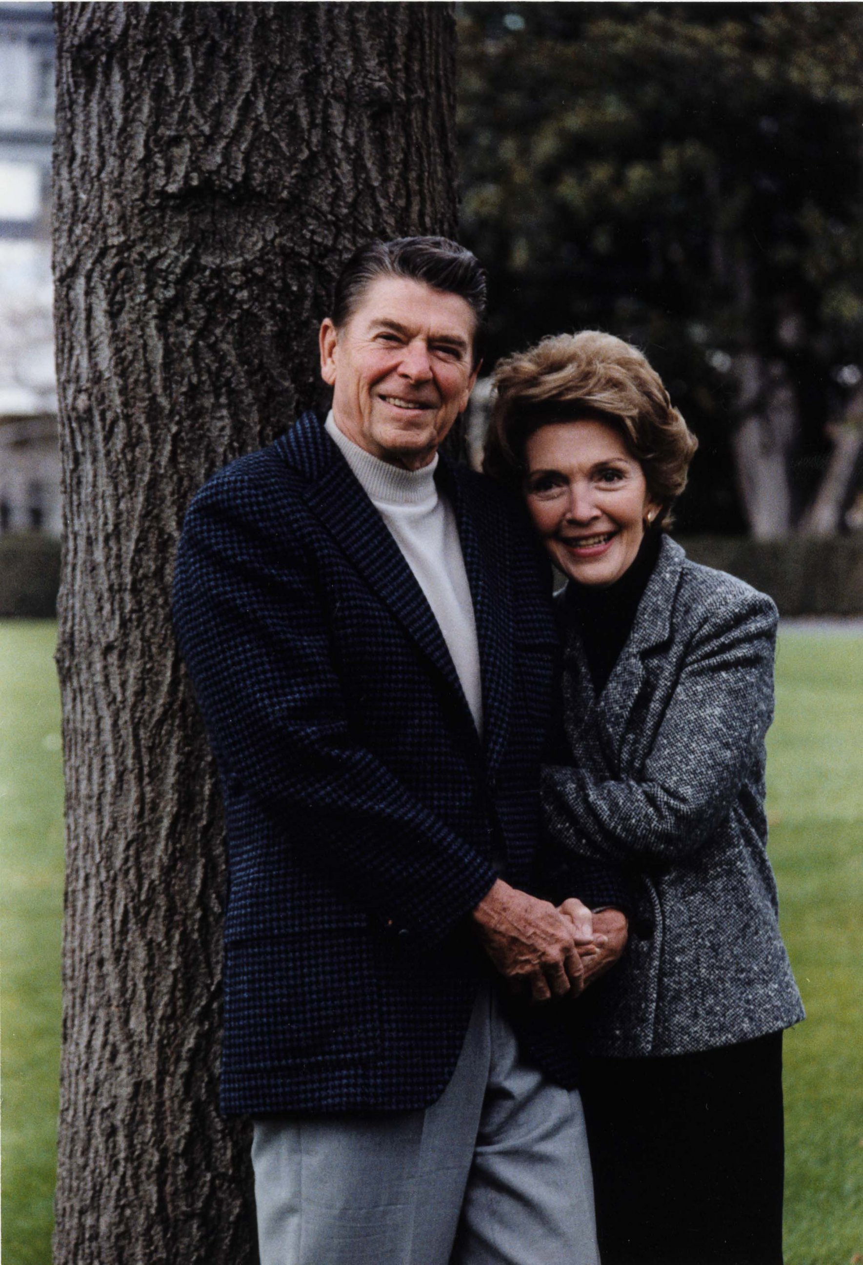 PHOTO: President Reagan and first lady Nancy Reagan pose on the White House South Lawn for a casual official portrait, Nov. 22, 1981.