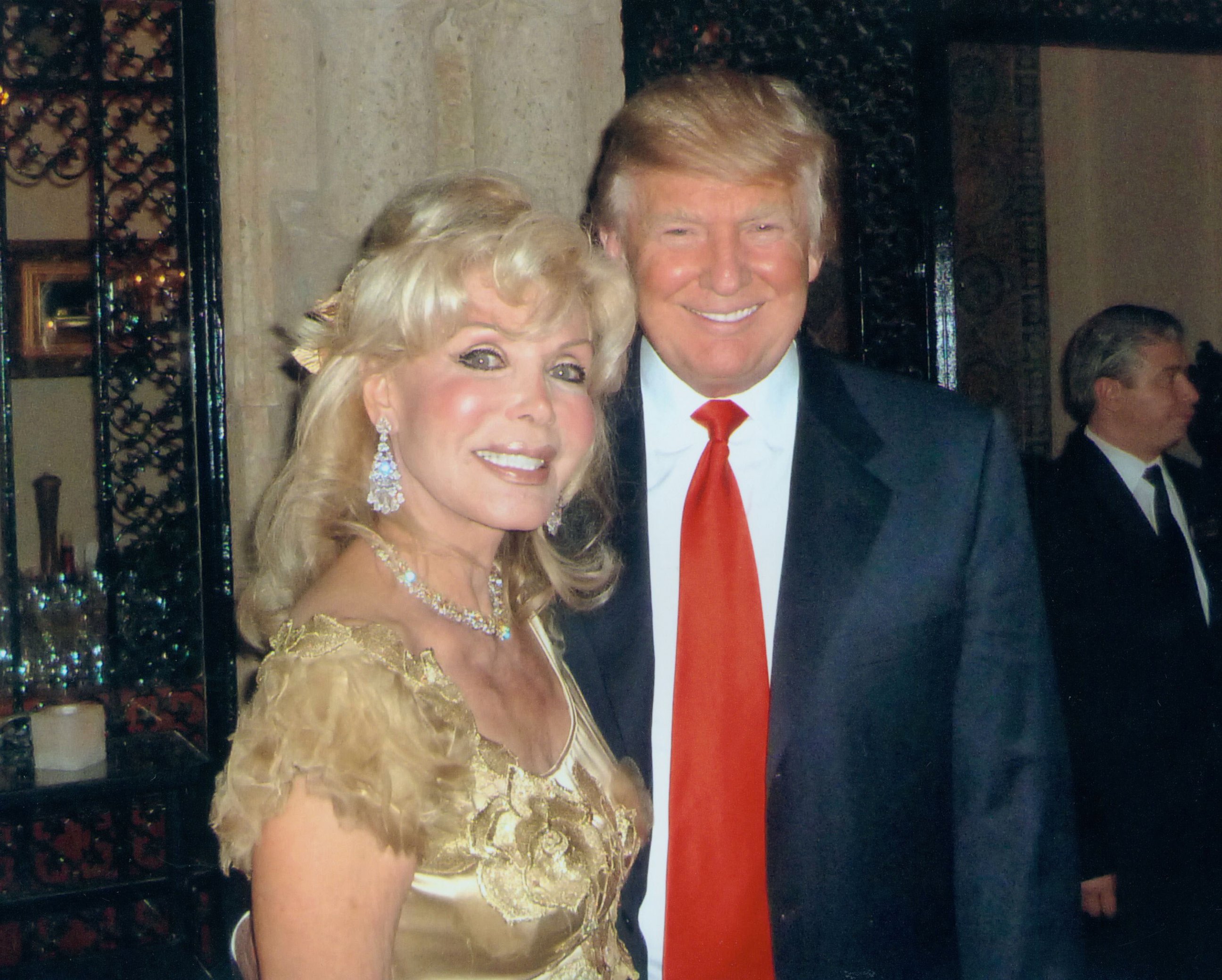 PHOTO: Trumpettes founder Toni Halt Kramer poses with Republican presidential nominee Donald Trump.