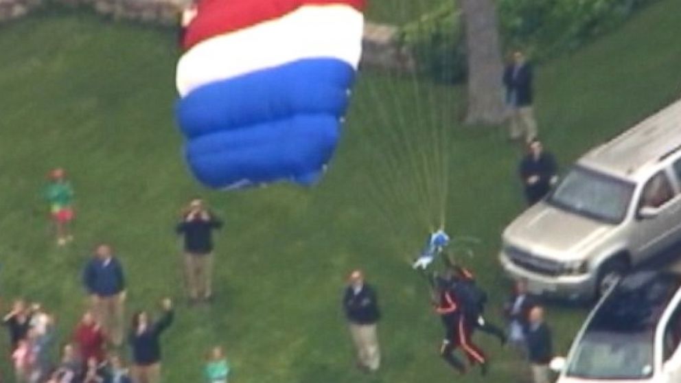 PHOTO: George H. W. Bush made his eighth parachute jump to mark his 90th birthday, June 12, 2014.