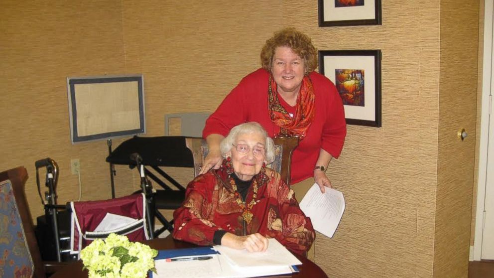 PHOTO: Roberta Benor is photographed with her mother, Estelle Liebow Schultz, 98, in 2012.