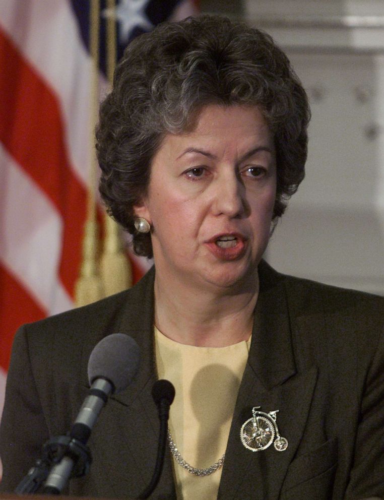 PHOTO: Federal Bureau of Prisons Director Kathleen Hawk Sawyer speaks at the Justice Department, April 12, 2001, in Washington, D.C.