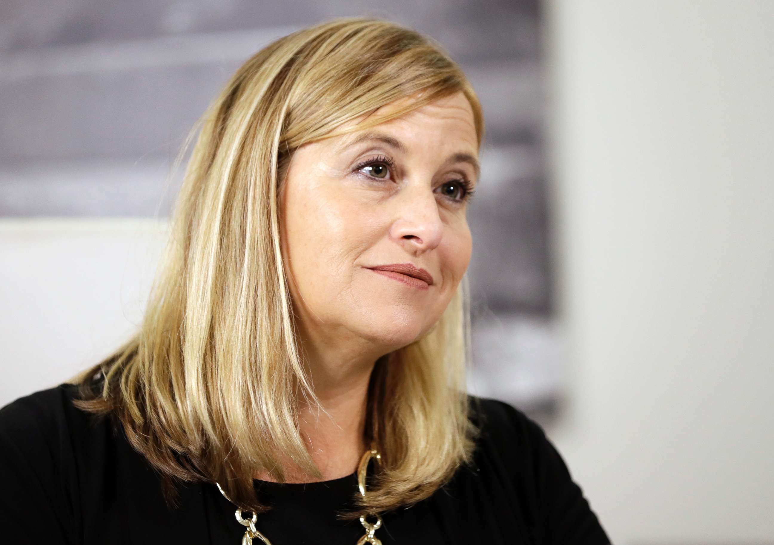 PHOTO: Nashville Mayor Megan Barry listens to a question during a news conference in her office on Aug. 7, 2017, in Nashville, Tenn.