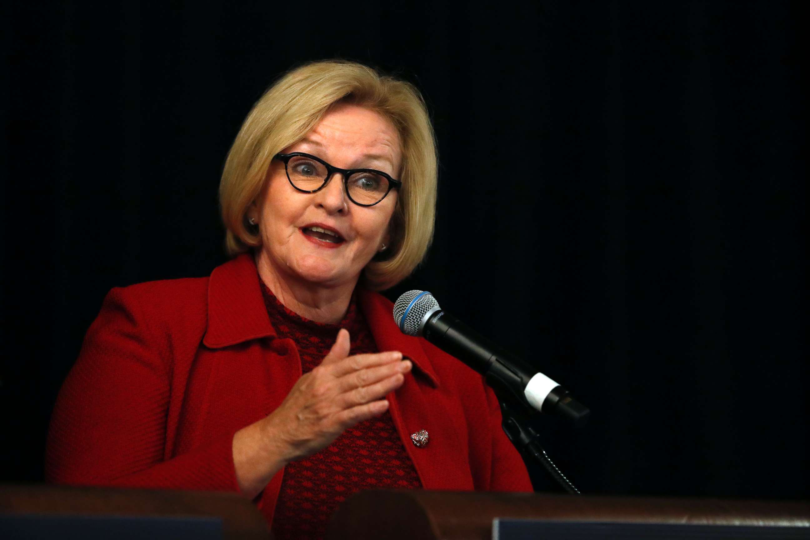 PHOTO: Sen. Claire McCaskill speaks during a candidate forum at the annual Missouri Press Association convention in Maryland Heights, Mo., Sept. 14, 2018. 