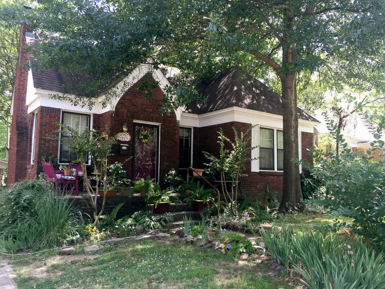 Homes Where the Clintons Have Lived ABC News