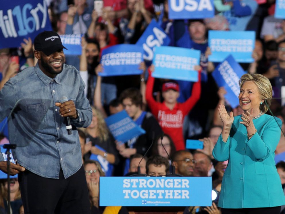 PHOTO: NBA basketball player Lebron James introduces U.S. Democratic presidential nominee Hillary Clinton during a campaign rally in Cleveland, Nov. 6, 2016.
