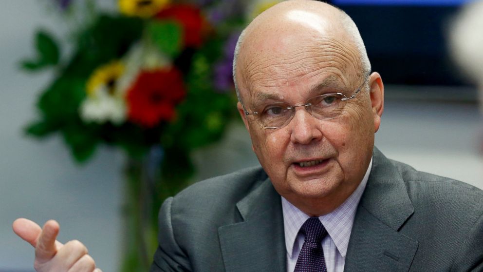 Former NSA/CIA Director Michael Hayden talks during a Reuters CyberSecurity Summit in Washington, May 12, 2014. 