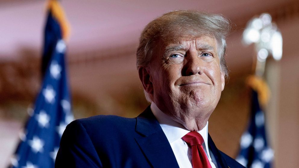 ẢNH: Cựu Tổng thống Donald Trump tuyên bố tranh cử tổng thống lần thứ ba tại Mar-a-Lago ở Palm Beach, Fla., ngày 15 tháng 11 năm 2022. T