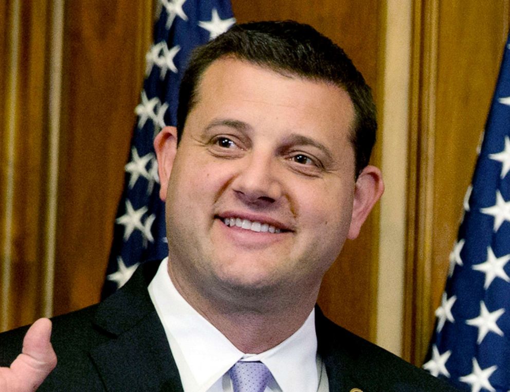 PHOTO: Rep. David Valadao poses during a ceremonial re-enactment of his swearing-in ceremony in the Rayburn Room on Capitol Hill, Jan. 6, 2015.