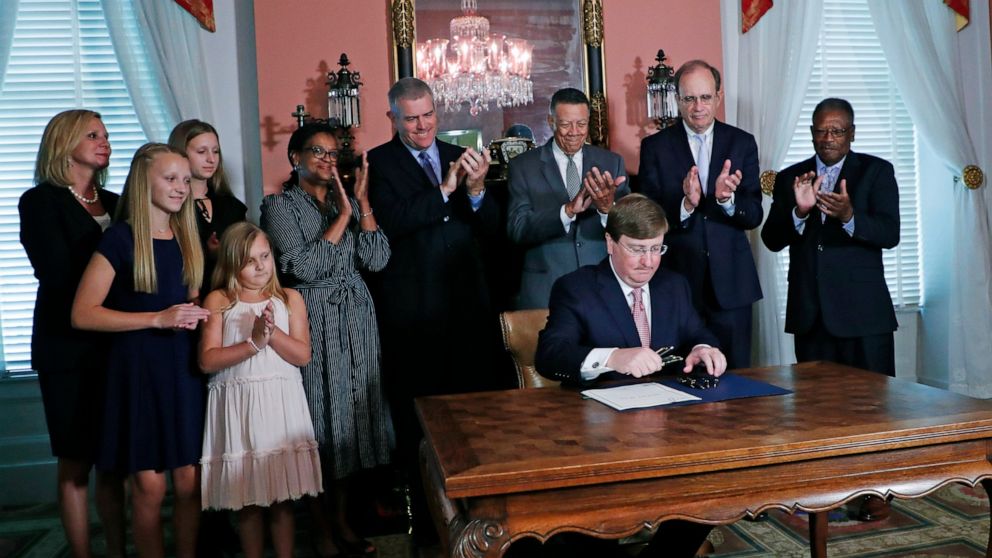 Mississippi retiring its rebel-themed former flag to museum thumbnail
