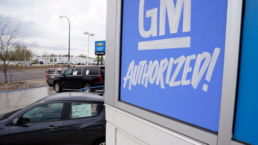 Michigan OKs $824M in incentives for GM's EV, battery plants