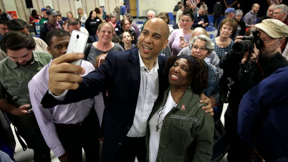 Booker Raises 5 Million Below Other White House Hopefuls Abc News