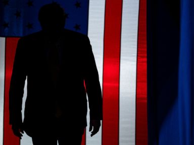 Trump's pitch to voters: Trust me, economy will soar in 2021