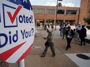 Federal judge extends Virginia voter registration deadline